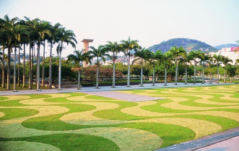  El jardín del MAM realizado por Burle Marx