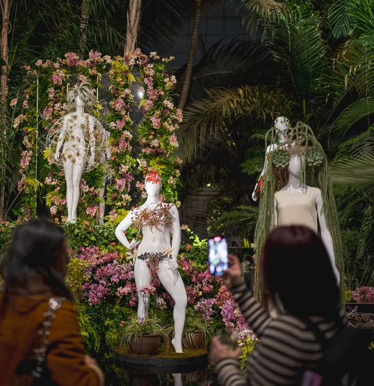  21ª edición de "The Orchid Show: Florals in Fashion" en 2024