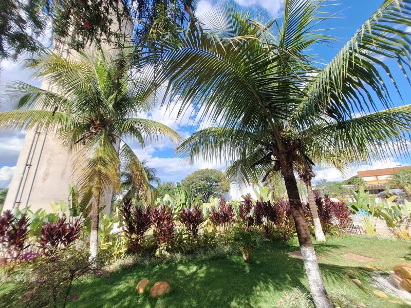 Proyecto diseñado por la arquitecta paisajista Luana Oliveira. Imágenes proporcionadas por la fotógrafa y el diseñador del proyecto.