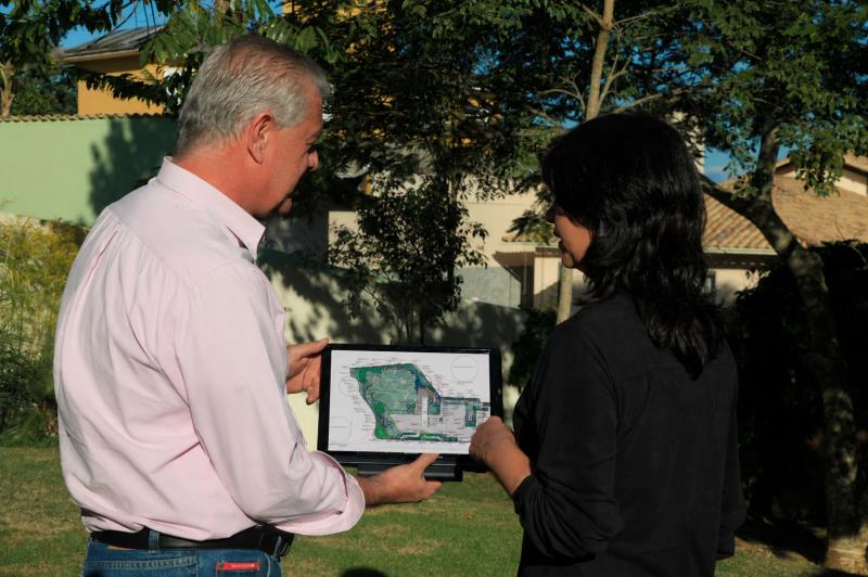 Cómo integrar riego al proyecto paisajístico mediante asociaciones